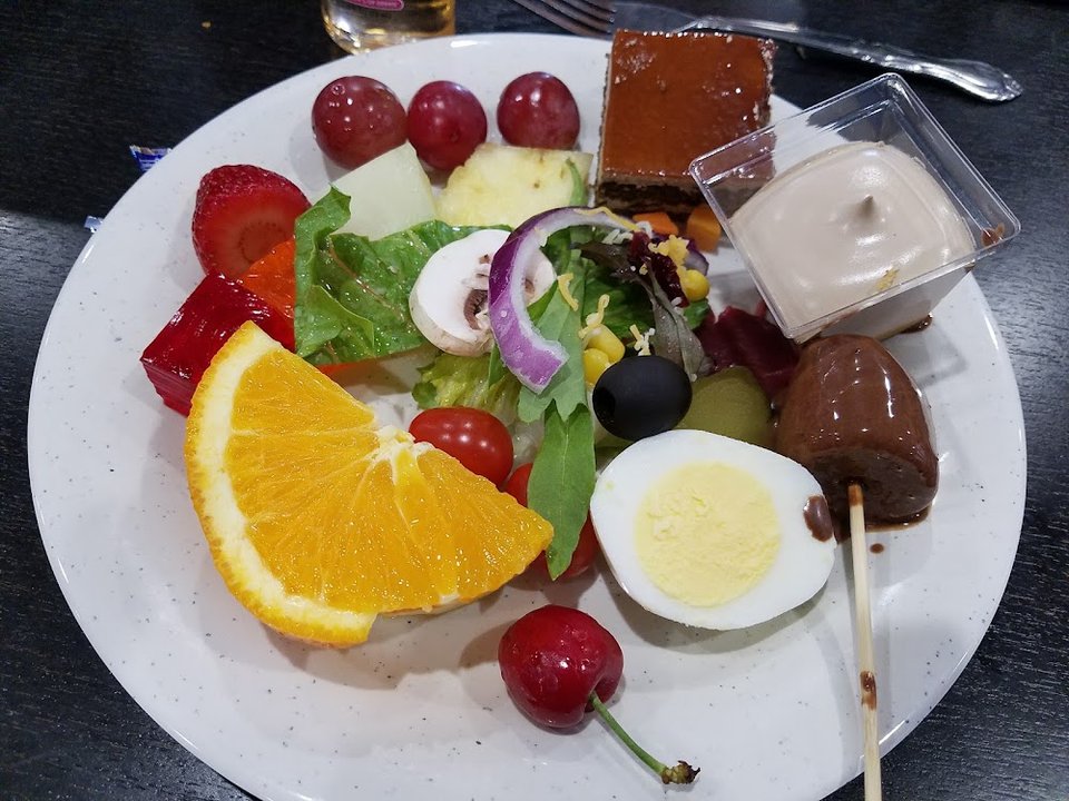 Salad and Desserts